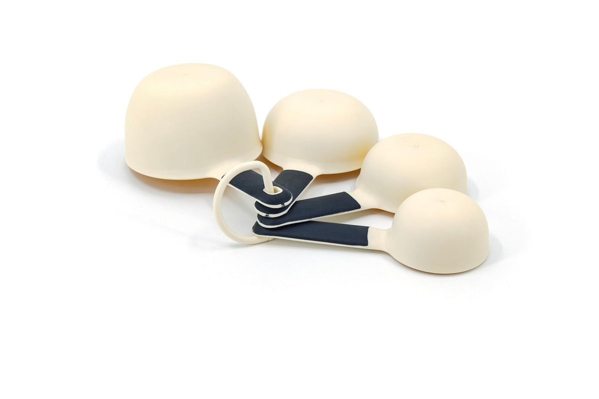 Plastic Measuring Cups, Almond Cream