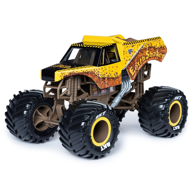 Monster Jam 1:24 Die-Cast Monster Truck Vehicle, Kids Collectible Toy, Assorted, Ages 3+ B3820